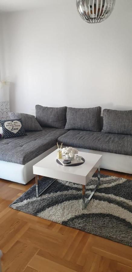 Apartman Aura ザグレブ エクステリア 写真